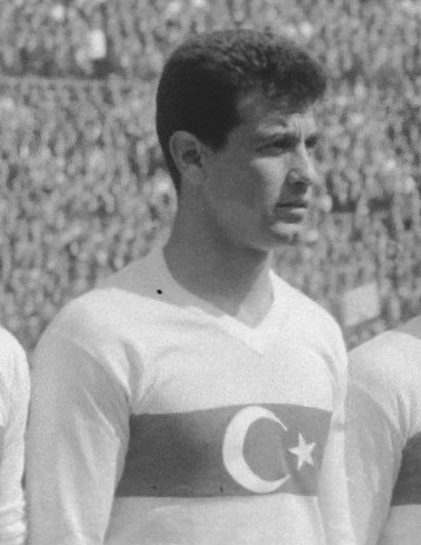 Metin Oktay with the national team in 1958